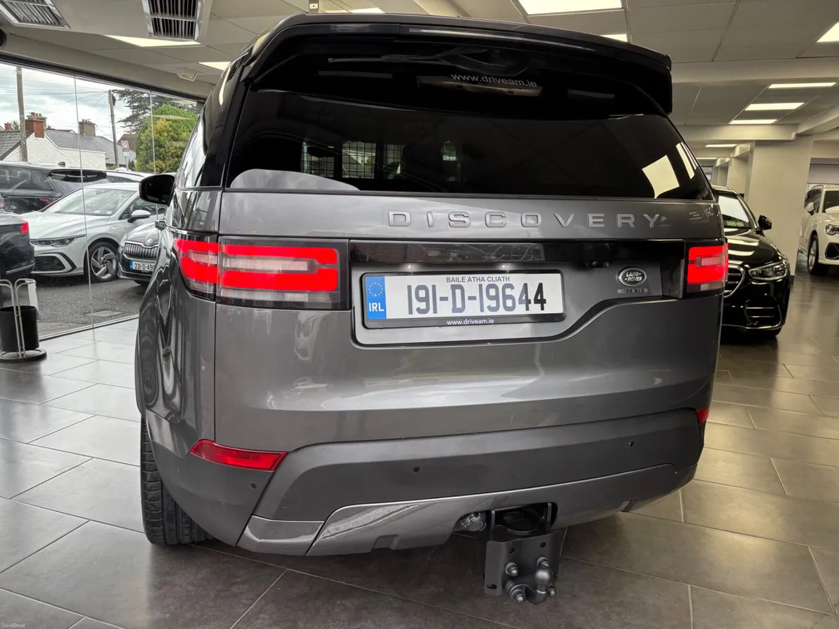 Land Rover Discovery 3.0 HSE 2 Seat Business - Image 2