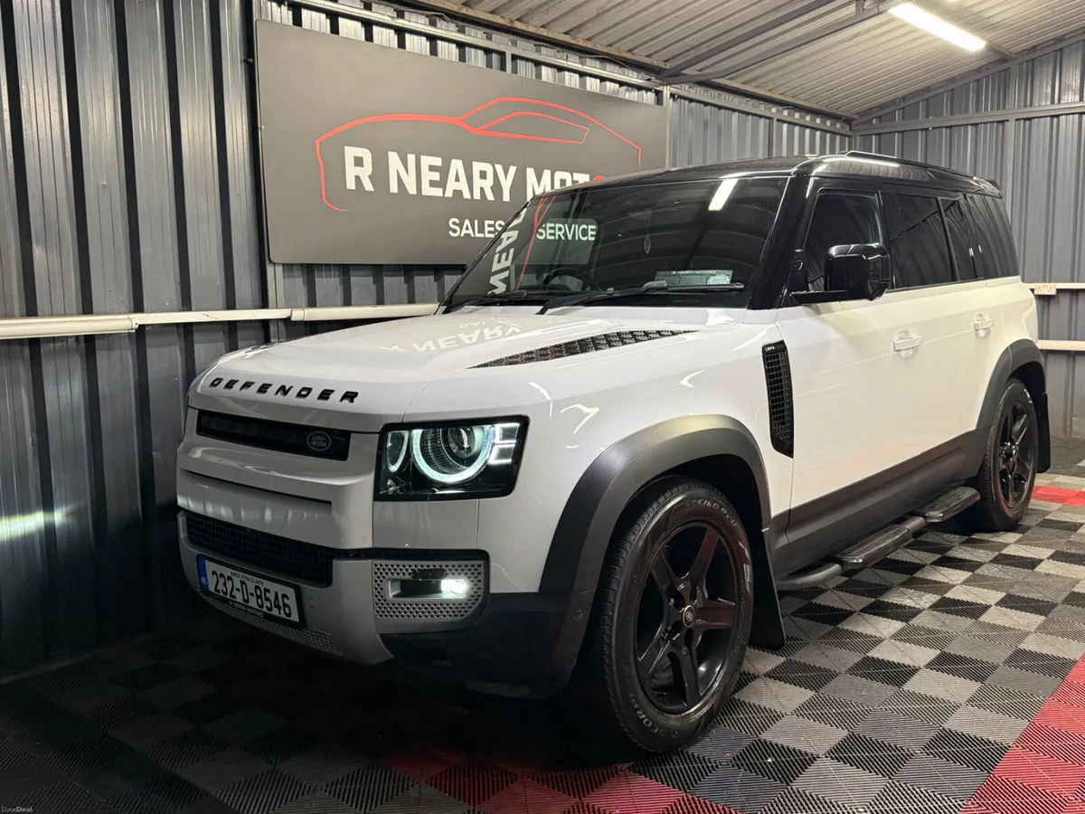 2023 232 Land Rover Defender 3 Seat Vat iNC 3.0D - Image 6