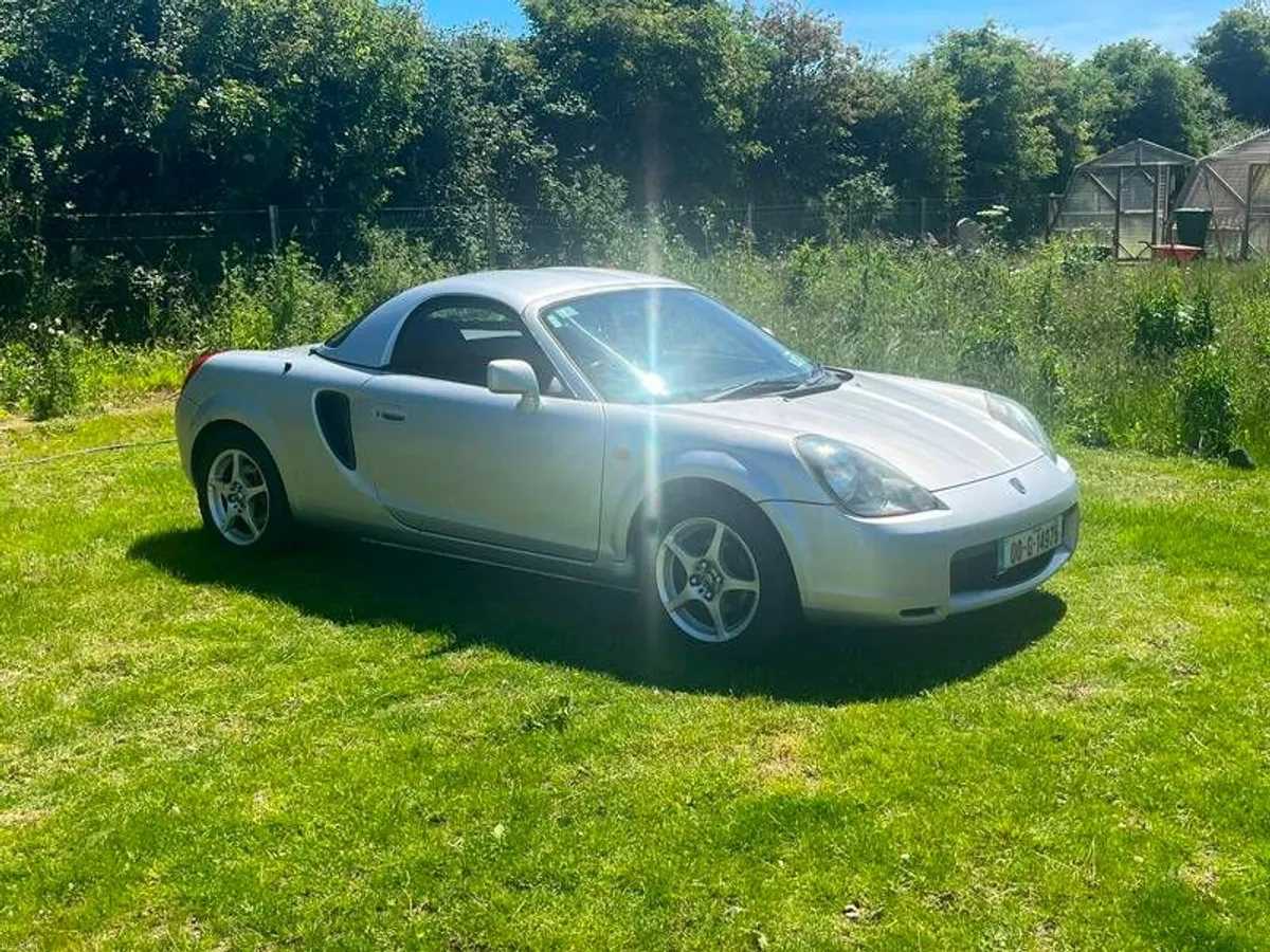 2000 Toyota MR-S / MR2 Spyder - Image 1