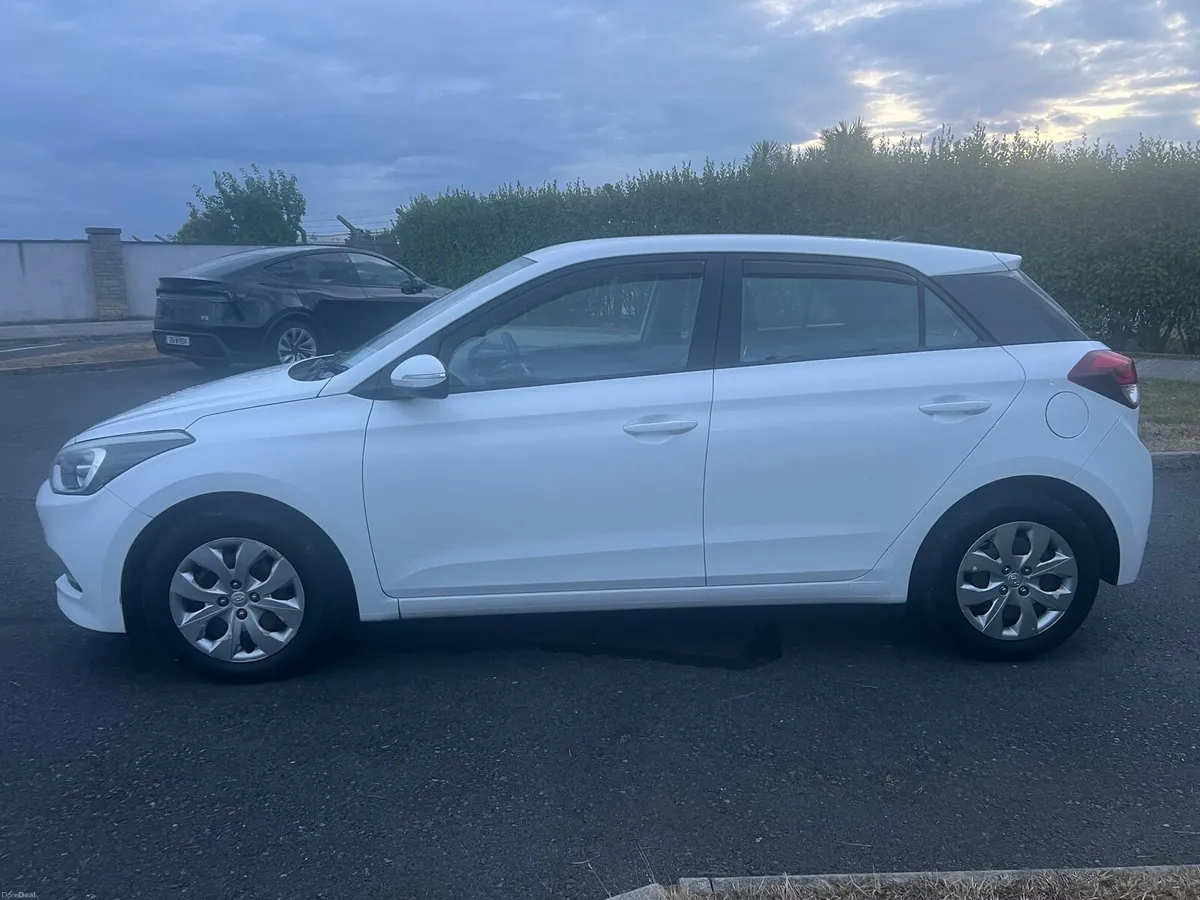i20 1.2 5dr New NCT 02/2028 - Image 4