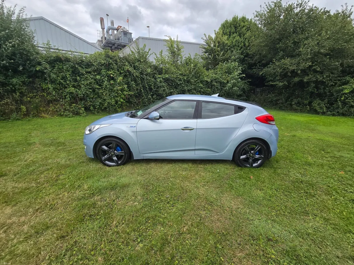 132 Hyundai Veloster New Nct - Image 3