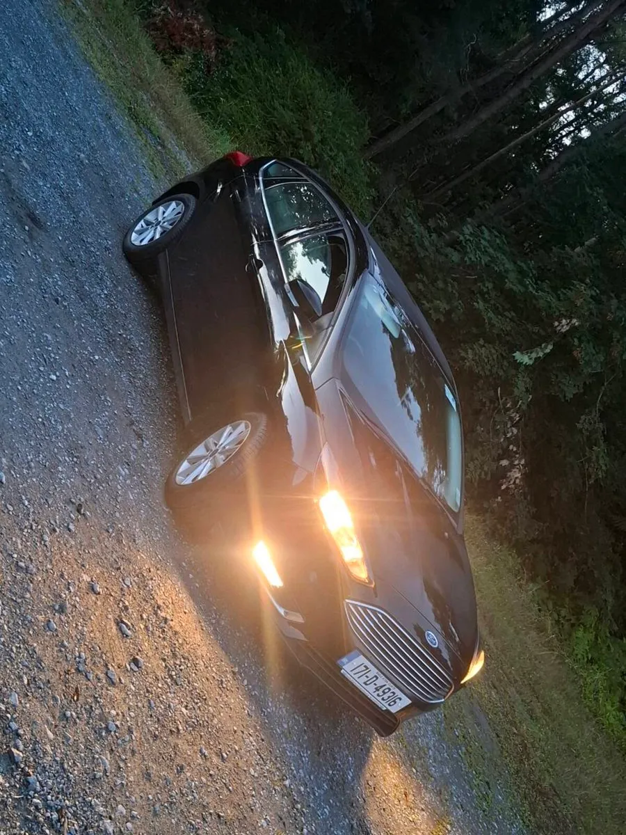 Ford focus titanium 1.0 petrol low kilometres - Image 2
