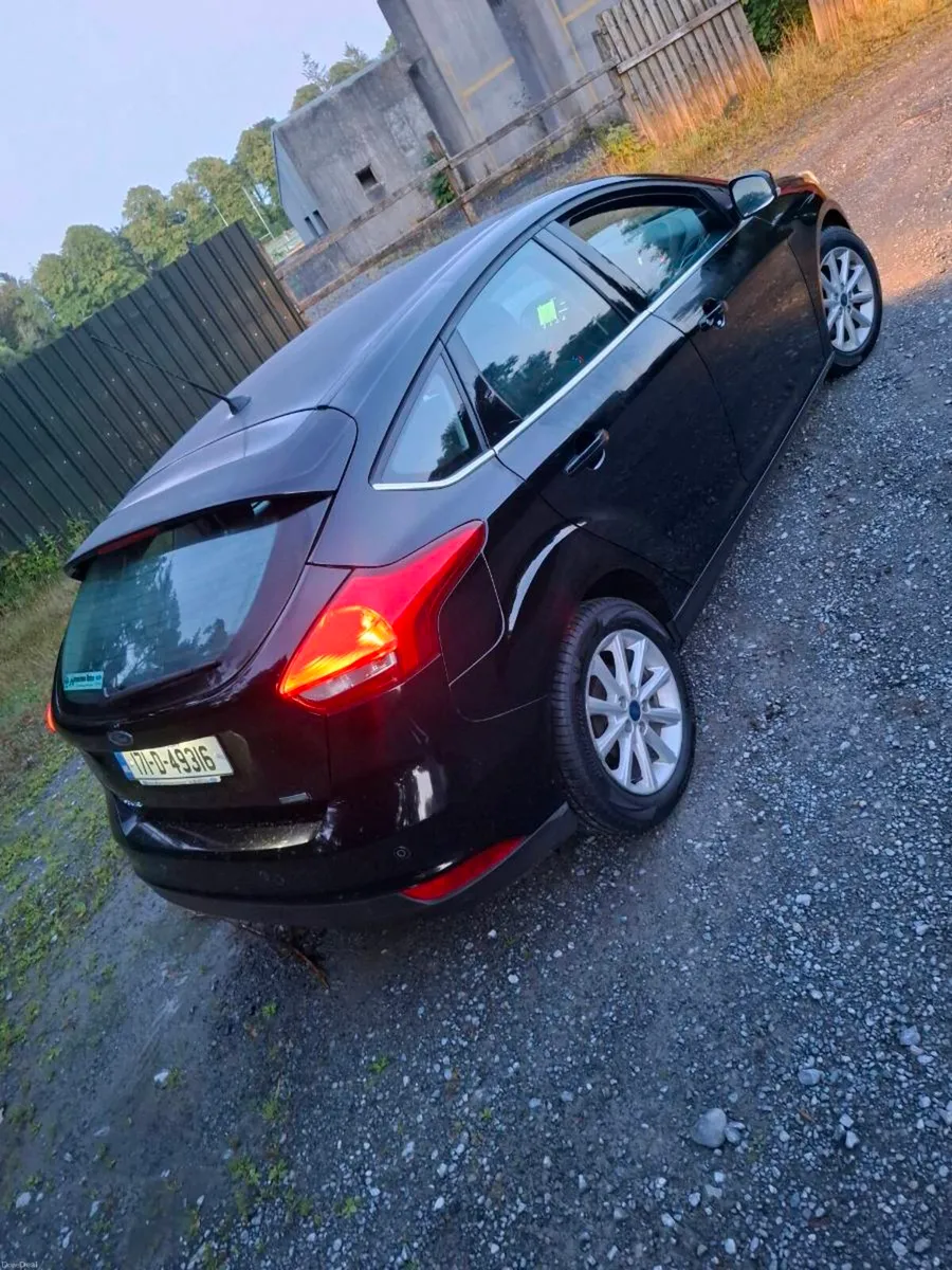 Ford focus titanium 1.0 petrol low kilometres - Image 3