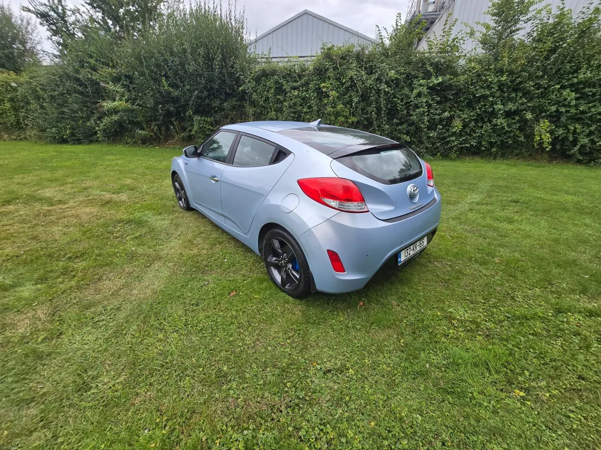 132 Hyundai Veloster New Nct - Image 4