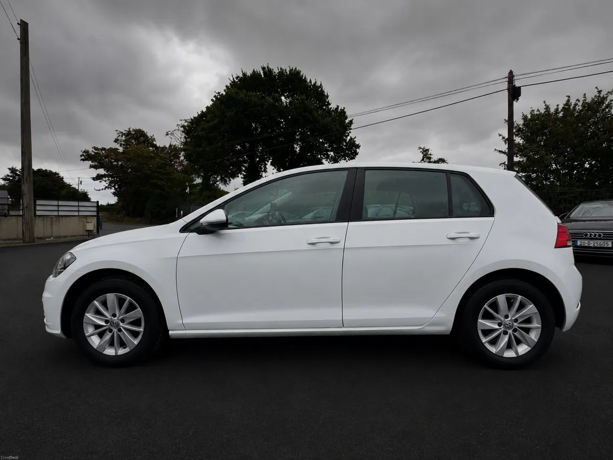 Volkswagen Golf 2018 new nct very clean - Image 3
