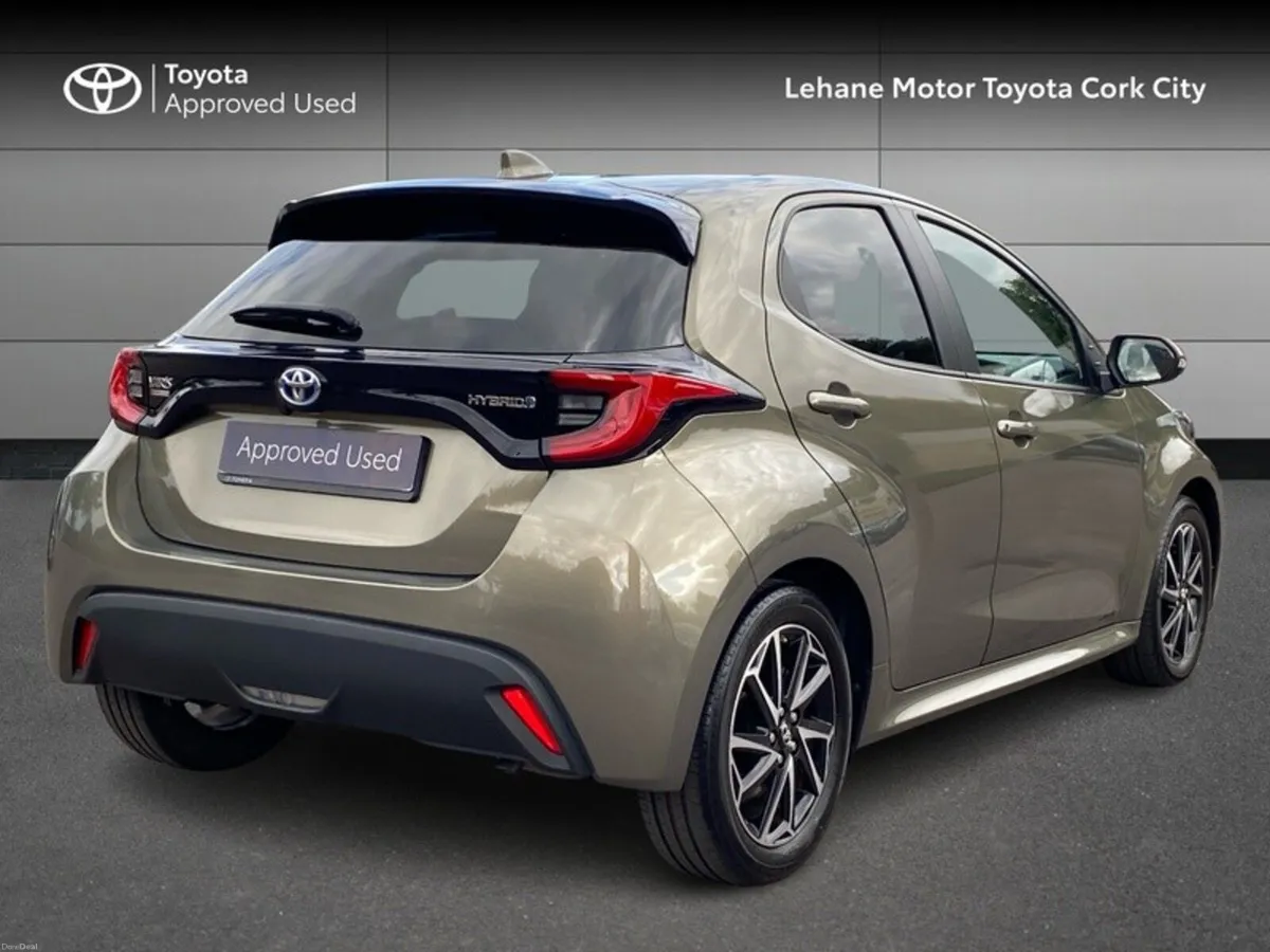 Toyota Yaris 1.5 LUNA SPORT 4DR A - Image 2