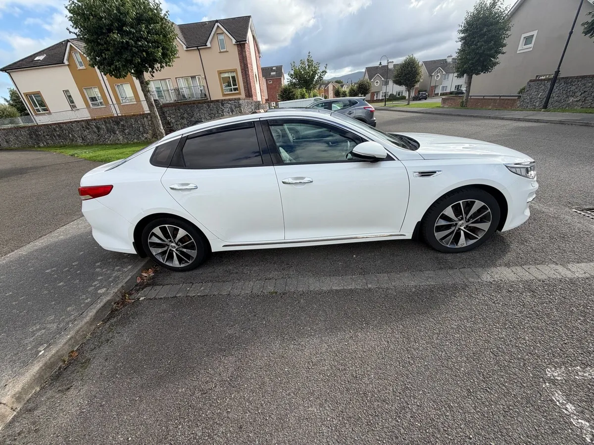 Kia Optima - Image 3