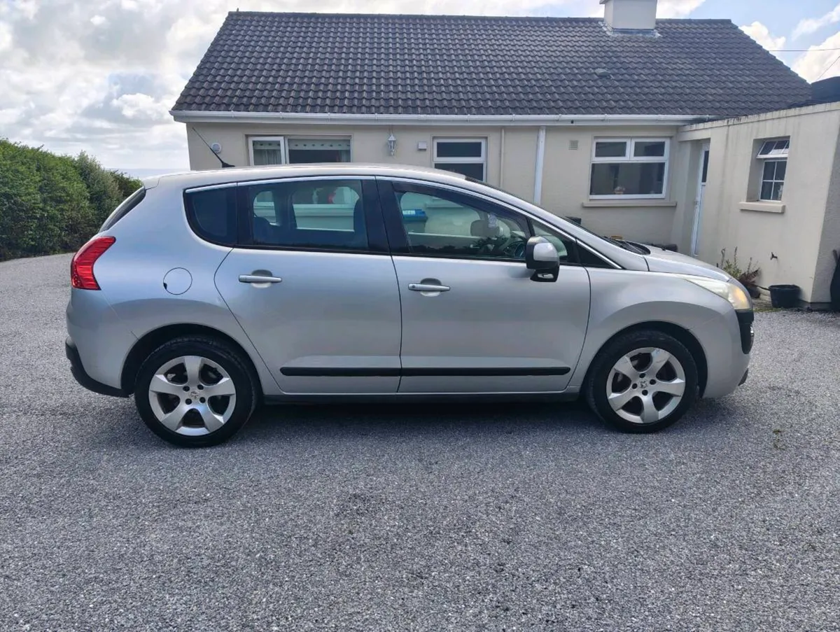 Peugeot 3008 Active 1.6 HDi diesel - Image 2