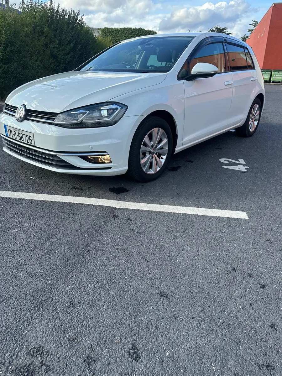 VW GOLF 1.2L  AUTOMATIC - Image 3