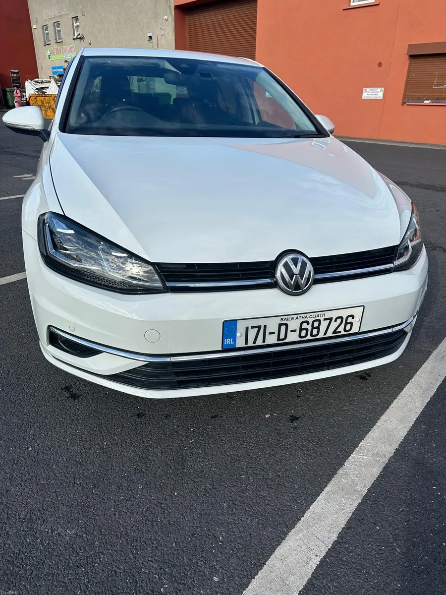 VW GOLF 1.2L  AUTOMATIC - Image 2