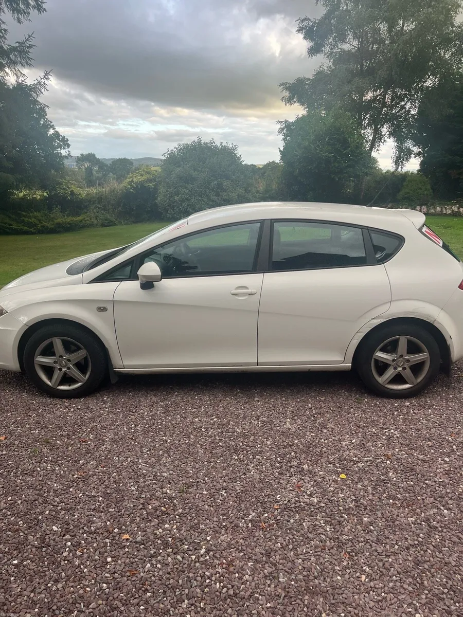 Seat Leon 2012 Diesel 1.6L tdi NEED BUYER FAST - Image 2