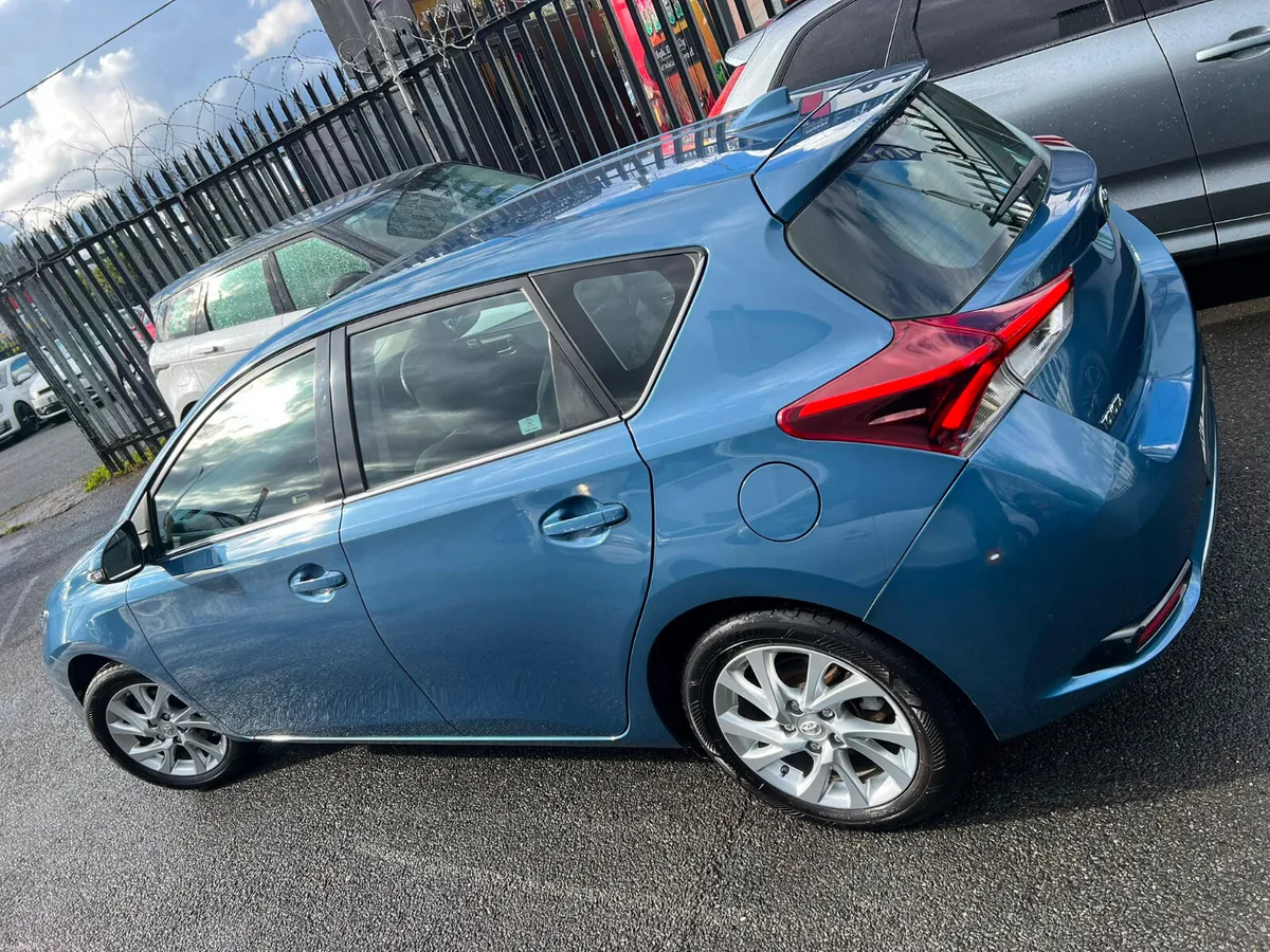2016 Toyota Auris 1.4 Diesel Luna - Image 4