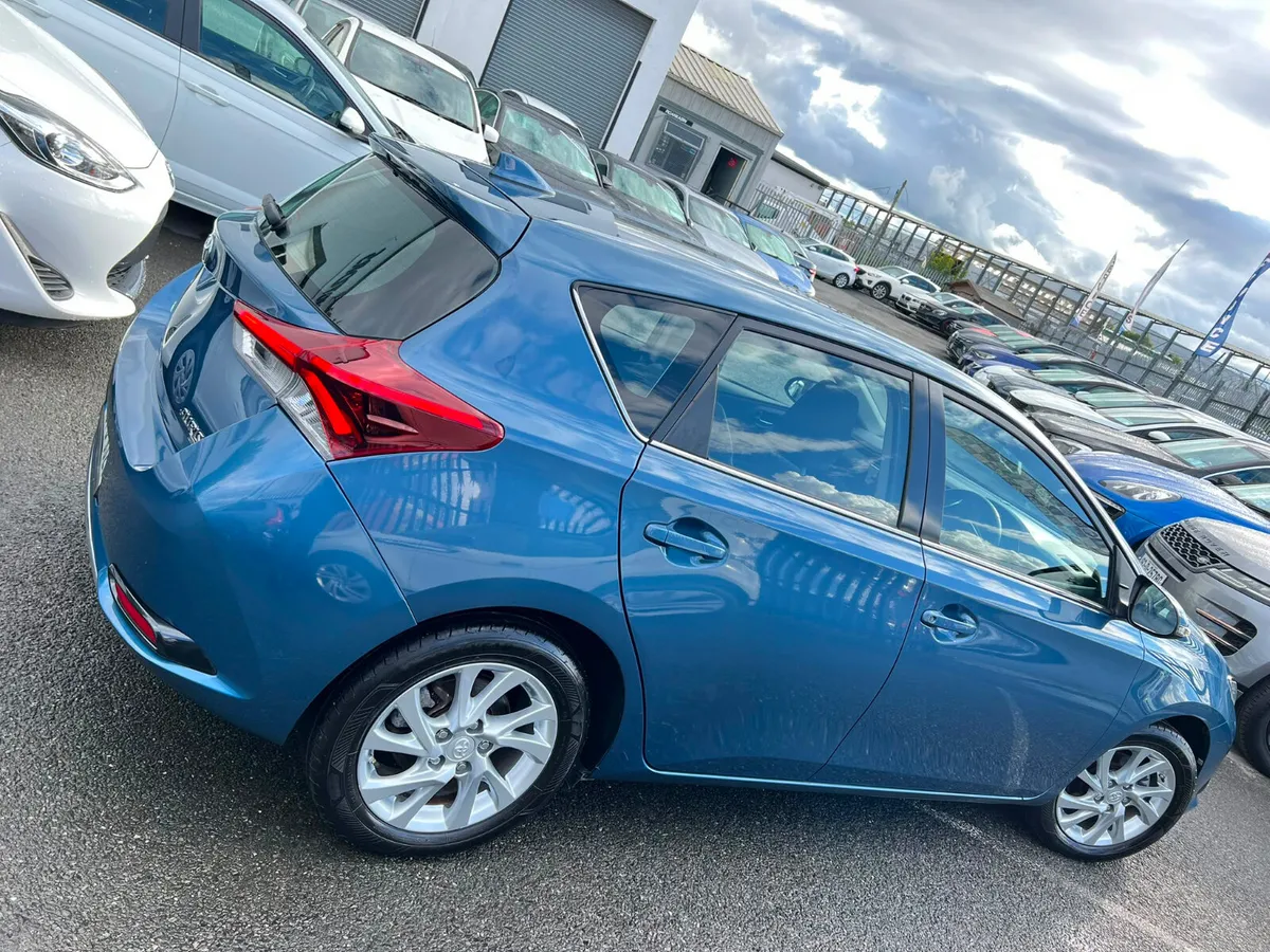 2016 Toyota Auris 1.4 Diesel Luna - Image 6