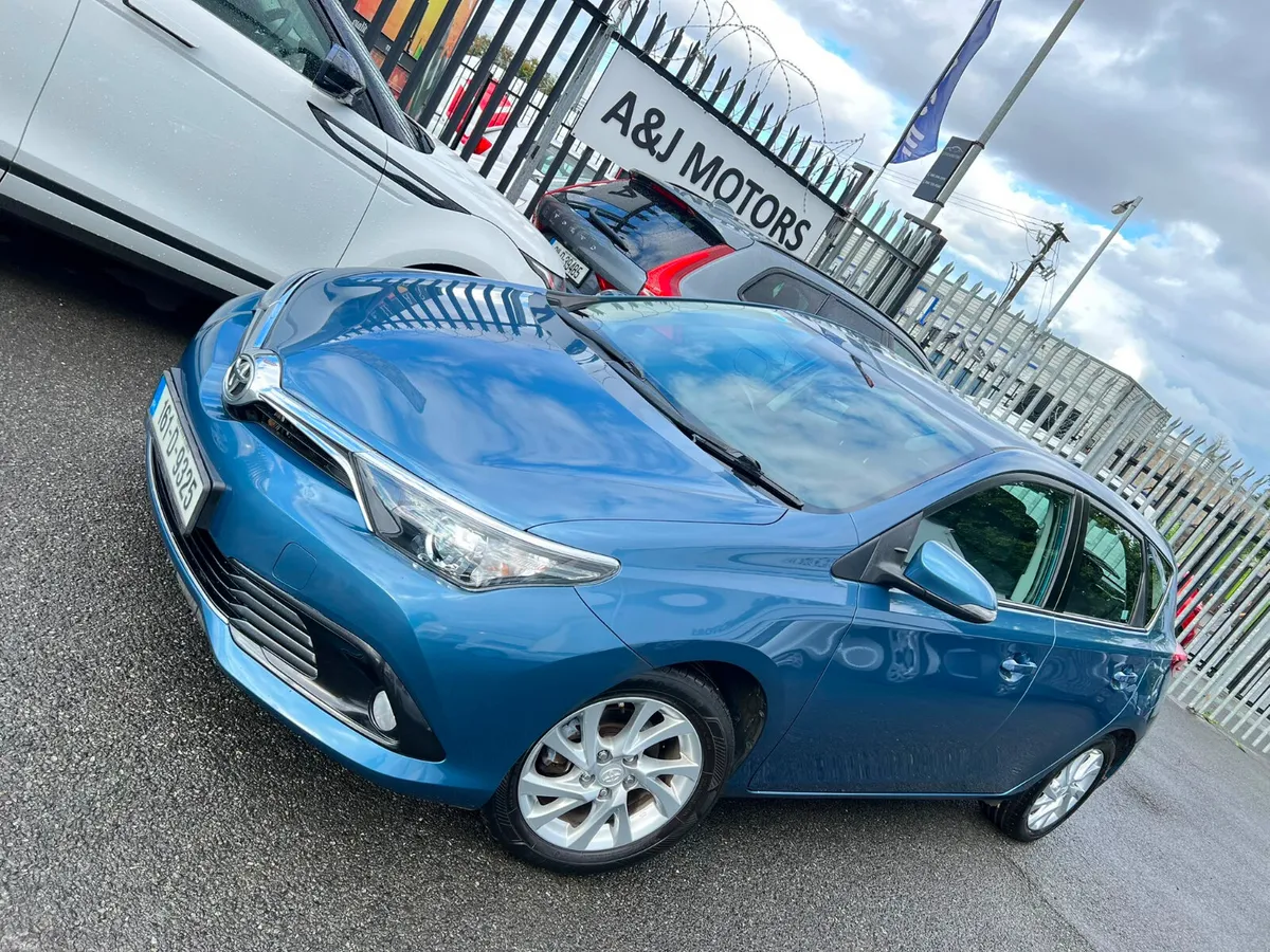 2016 Toyota Auris 1.4 Diesel Luna - Image 2