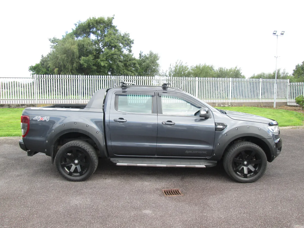 2018 Ford Ranger 3.2 Tdci Crew Cab Wildtrak Auto - Image 3