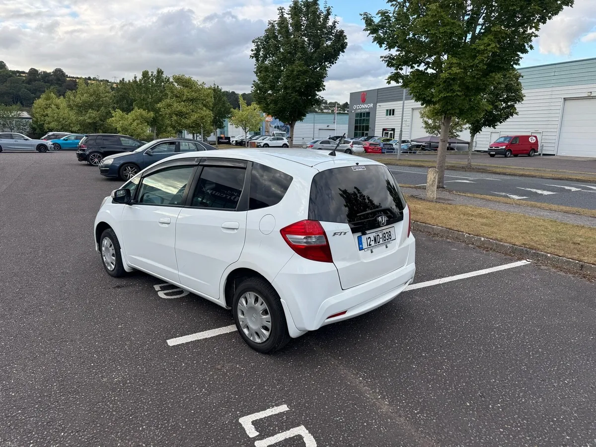 HONDA FIT NEW NCT 1 YEAR TAX LOW KMS - Image 3