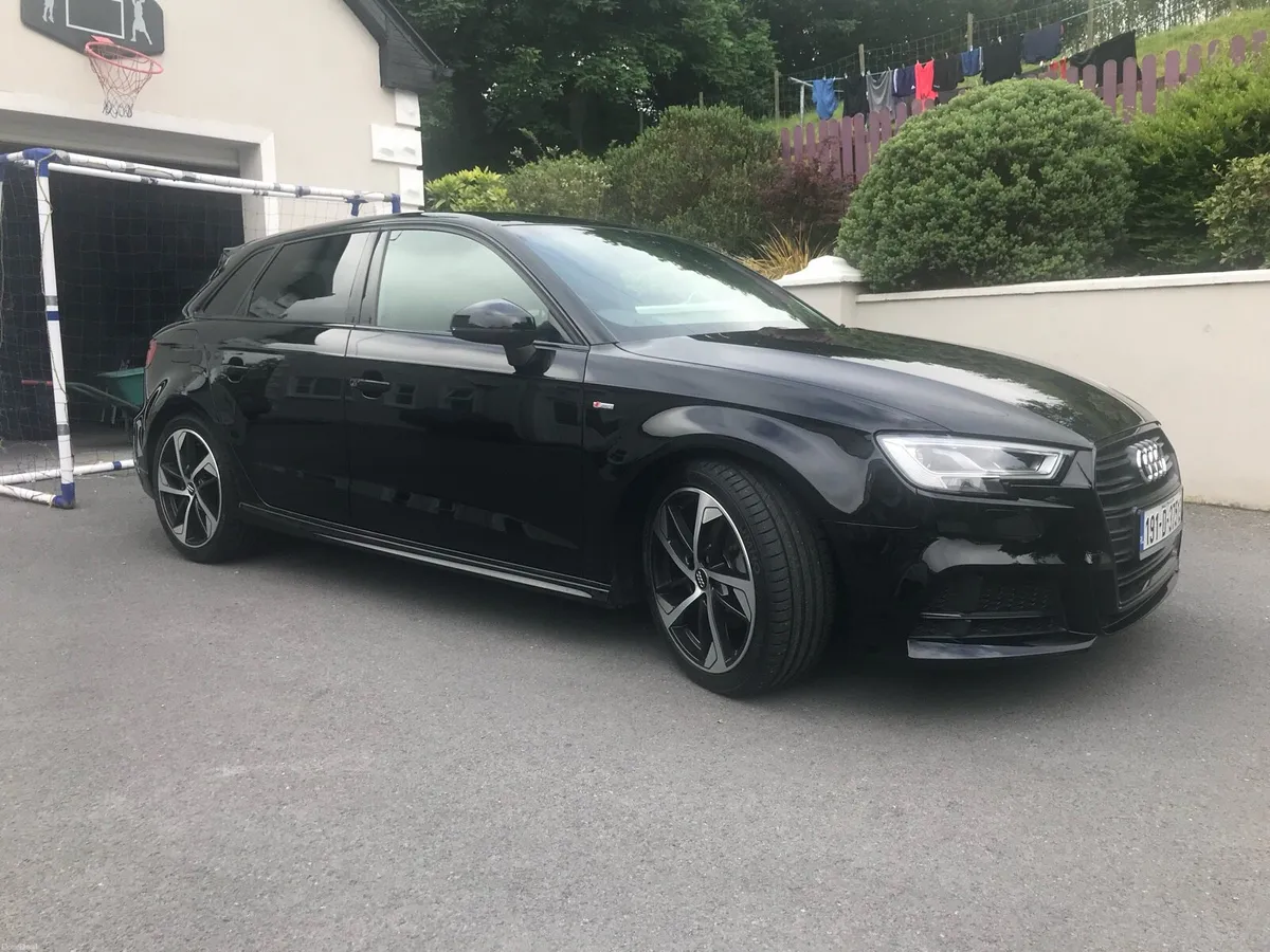 Audi A3 TDI Sline Blk edition - Image 3