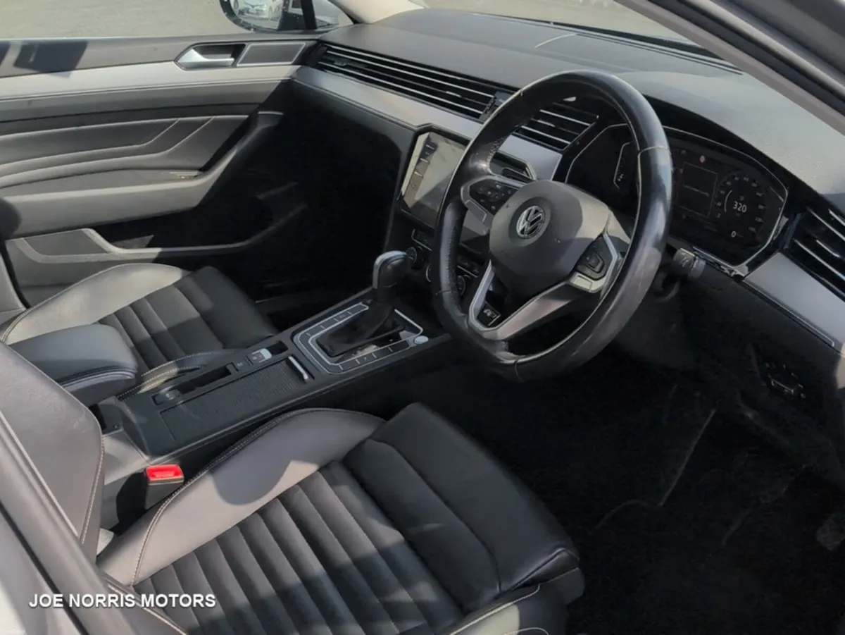 Volkswagen Passat R-LINE 1.5 TSI D7F 150AUTO - Image 6