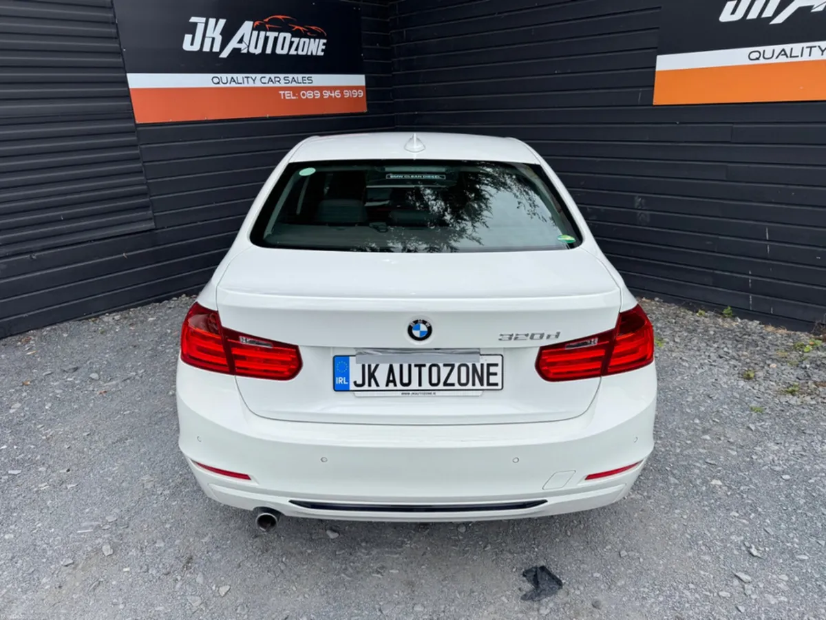 BMW 3-Series 2.0D LUXURY AUTO - Image 5