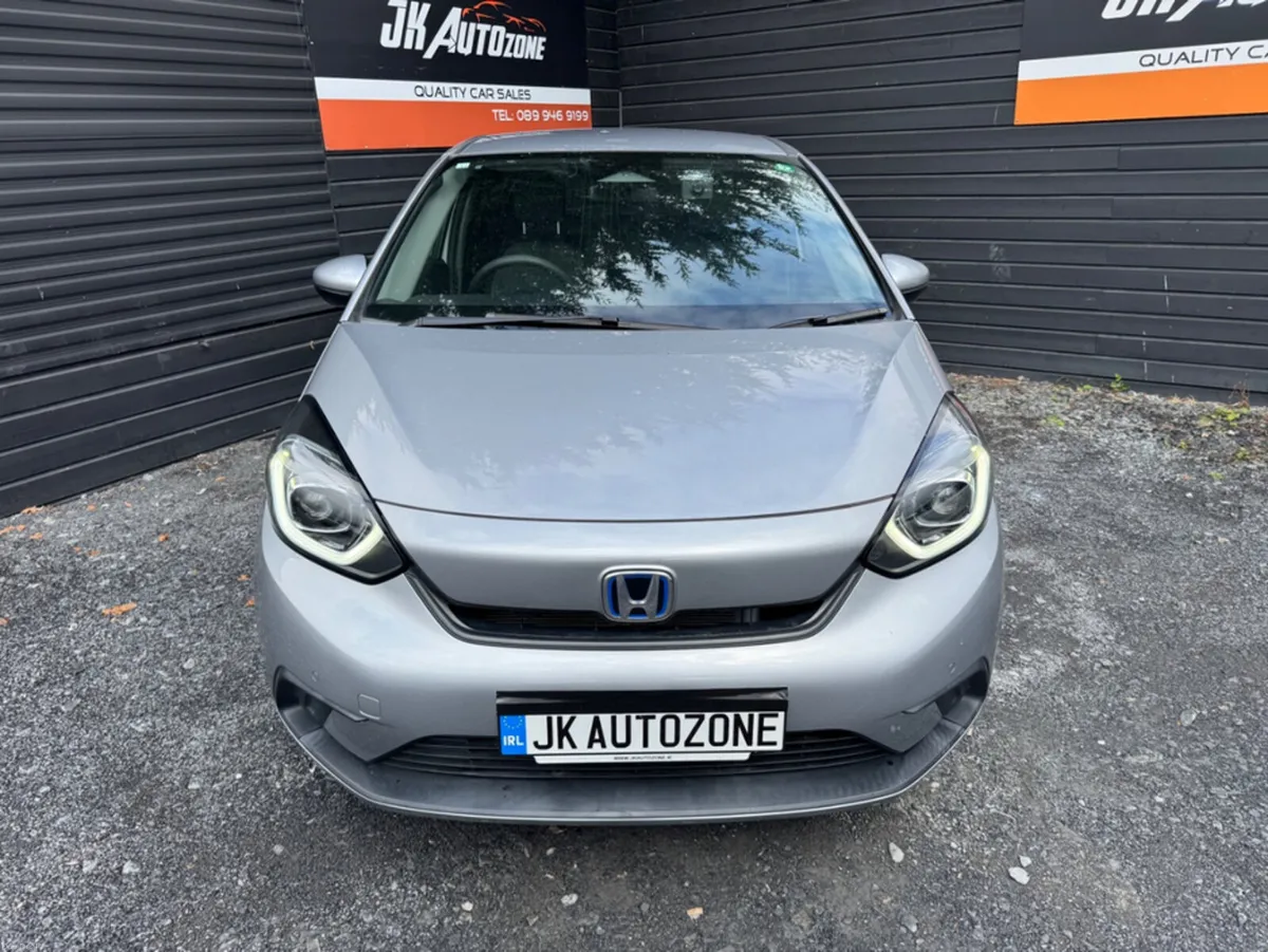 Honda Fit 1.5 HYBRID AUTO - Image 2