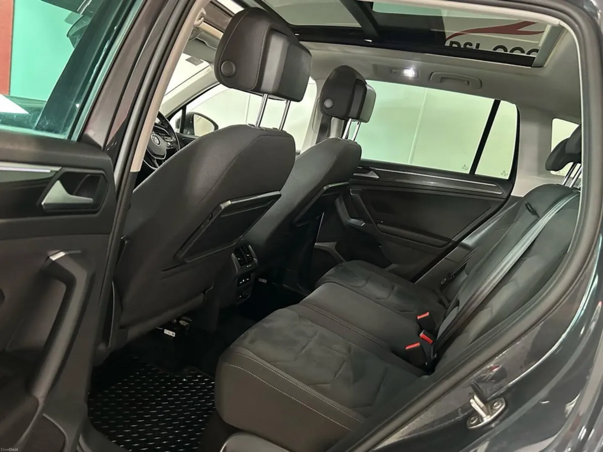 Volkswagen Tiguan 2.0 TDI SEL 150PS 5DR A AUTO - Image 2
