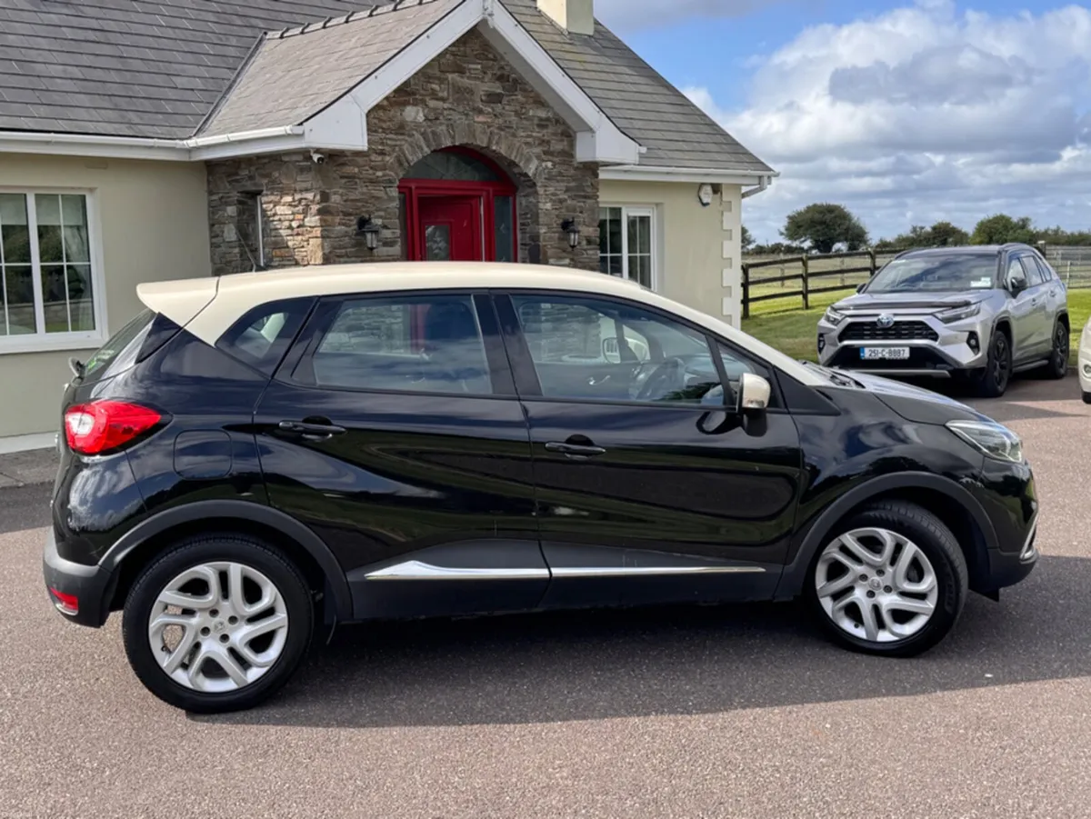 Renault Captur INTENSE 1.5 DCI 90 EU6M 4DR - Image 5