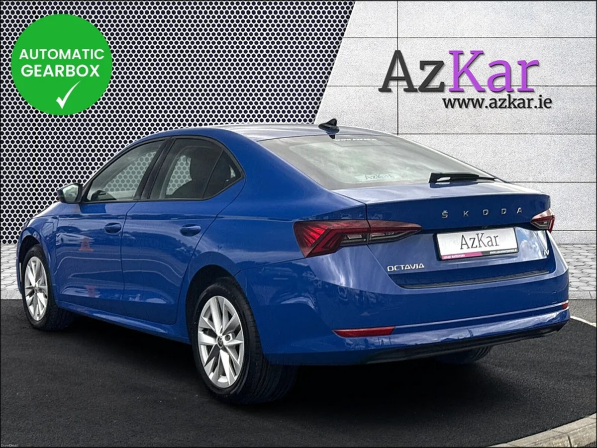 Skoda Octavia 2023 SE-TECH 1.4 PETROL PLUG IN HYBR - Image 6