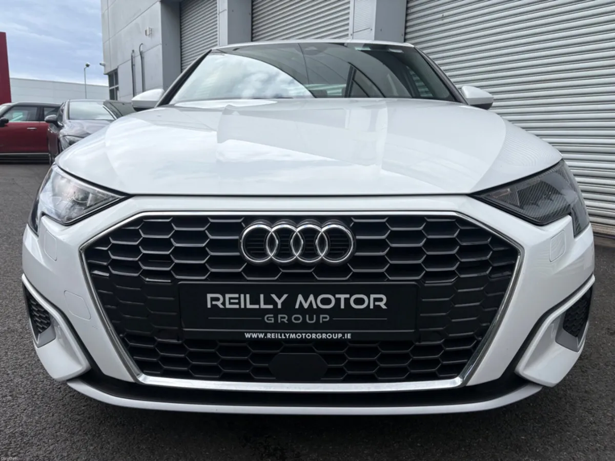 Audi A3 1.0 PETROL SPORTBACK **GREAT SPEC** - Image 2