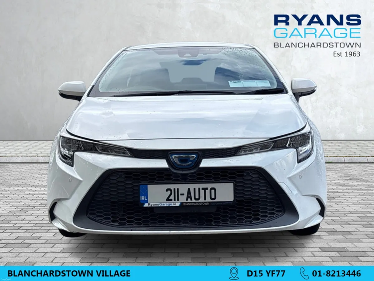 Toyota Corolla 1.8 PETROL HYBRID AUTOMATIC 4DR - Image 2