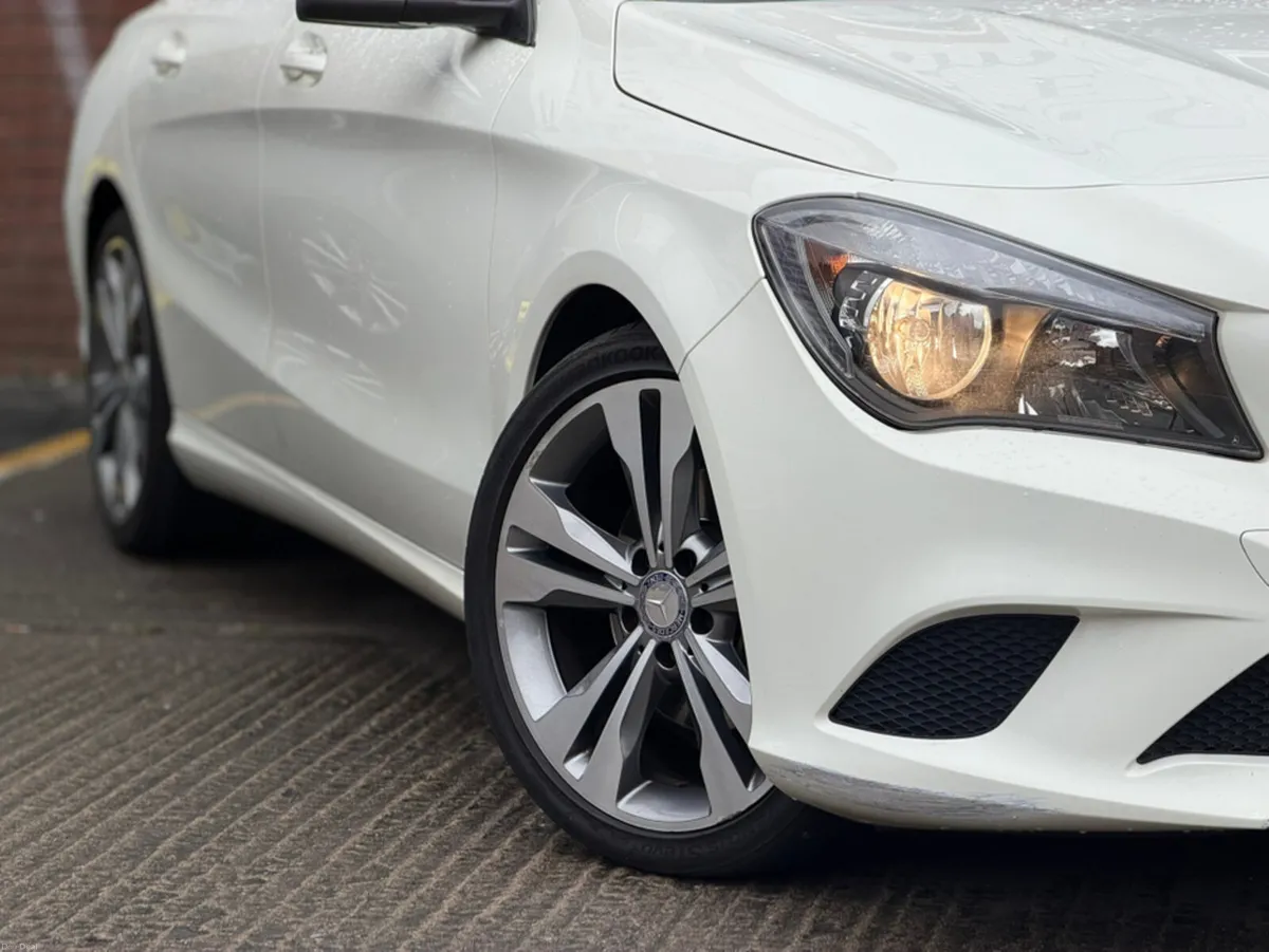 Mercedes-Benz CLA 220 CDI URBAN AUTO 5DR - PANROOF - Image 6