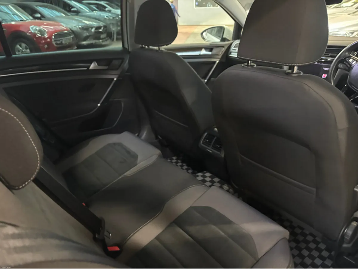 Volkswagen Golf 1.4 TSi Hi Line automatic - Image 3