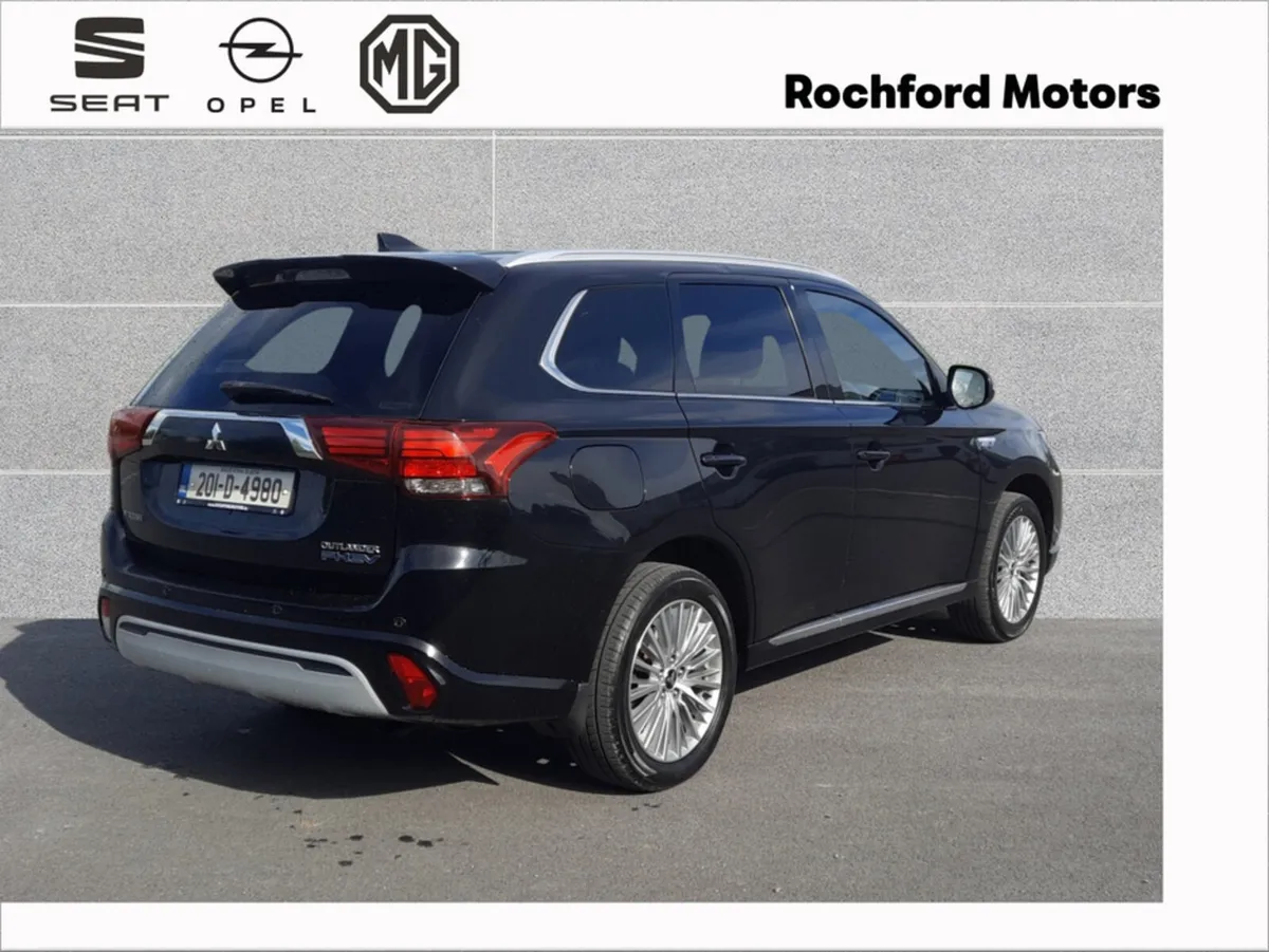 Mitsubishi Outlander PHEV Instyle Auto - Image 4