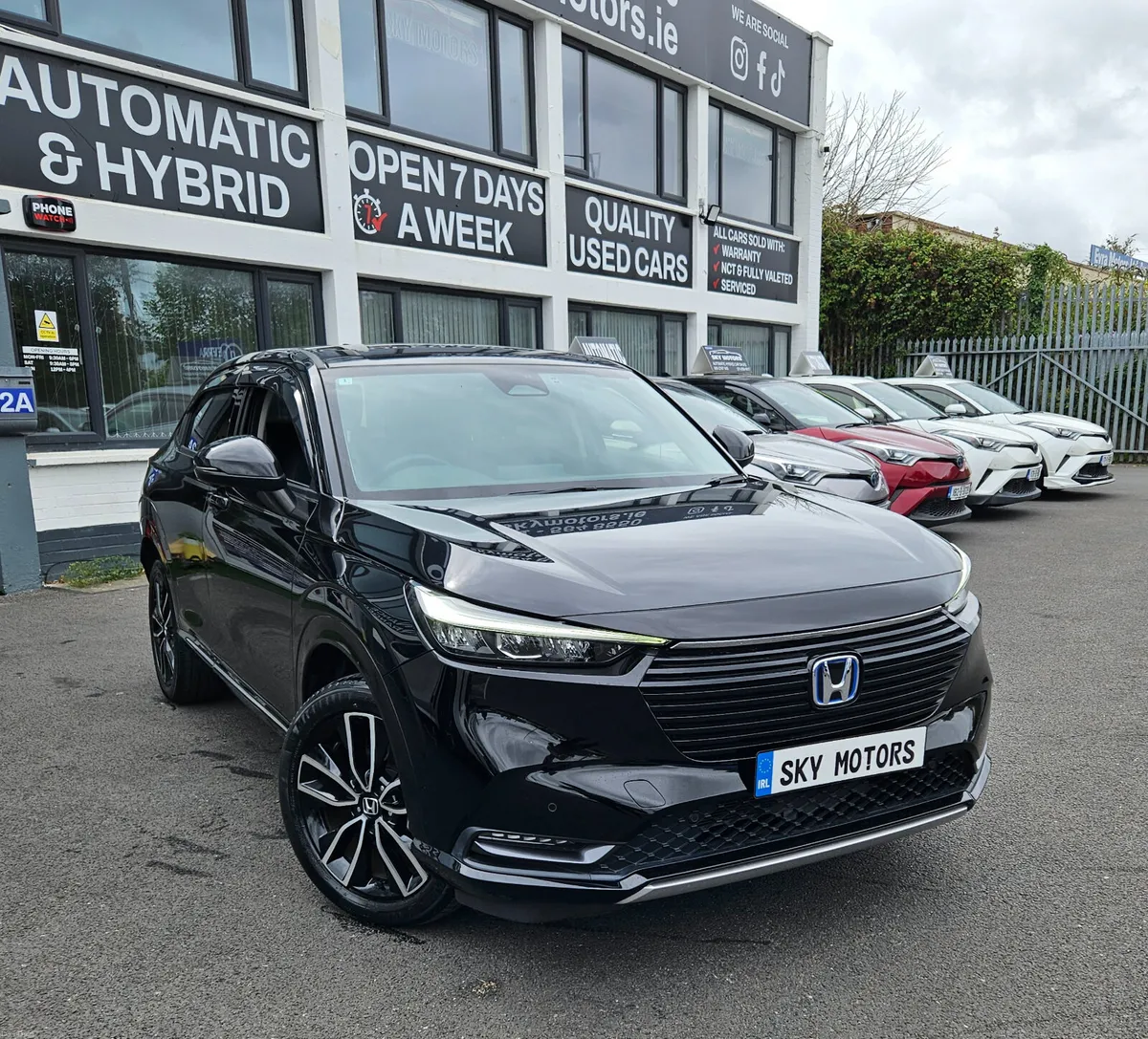 Honda Vezel 2022 Petrol Hybrid 25k miles only - Image 3