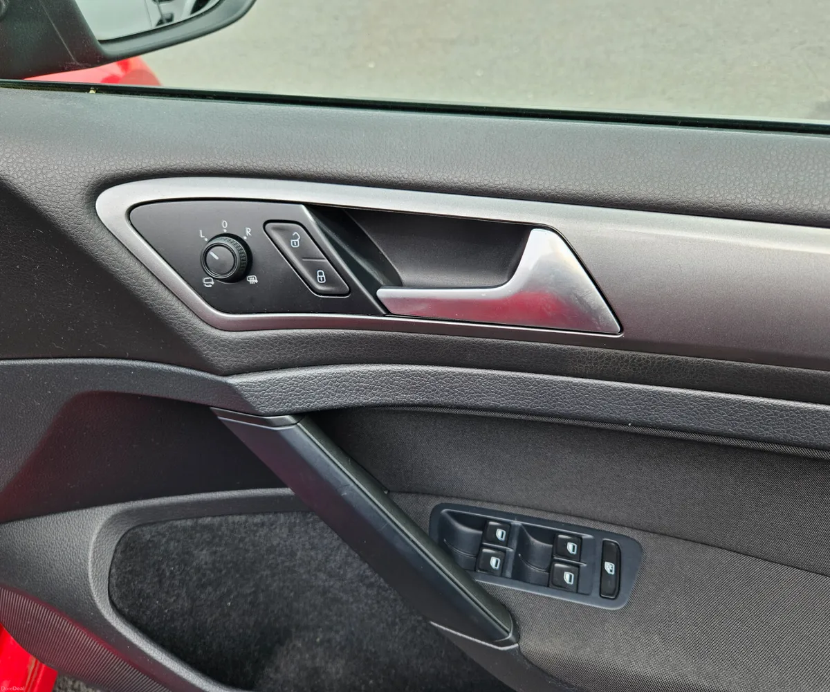 2015 Volkswagen Golf 1.2 TSI Automatic Petrol - Image 4