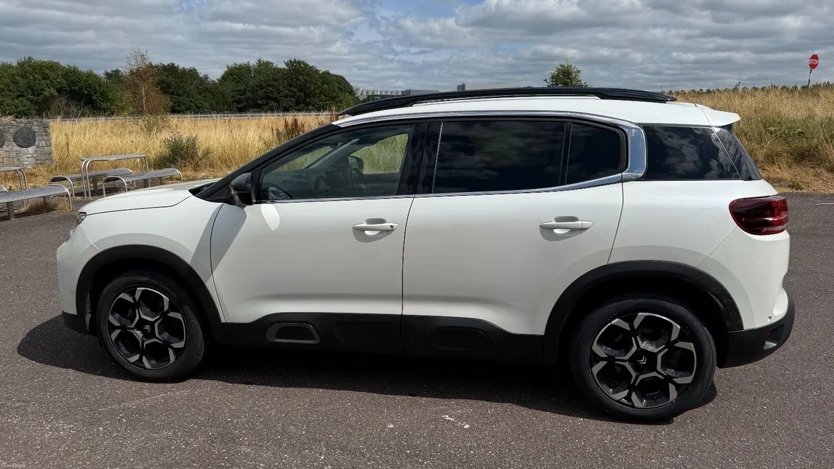Citroen C5 Aircross 2023 Flair BLUEHDI 130 5 Seats - Image 2