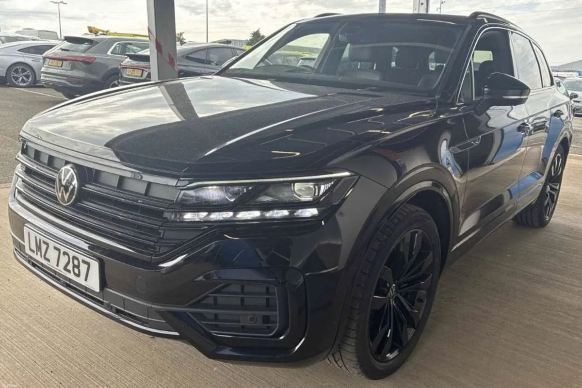 3.0 TDI V6 Black Edition SUV 5dr Diesel Tiptronic - Image 2