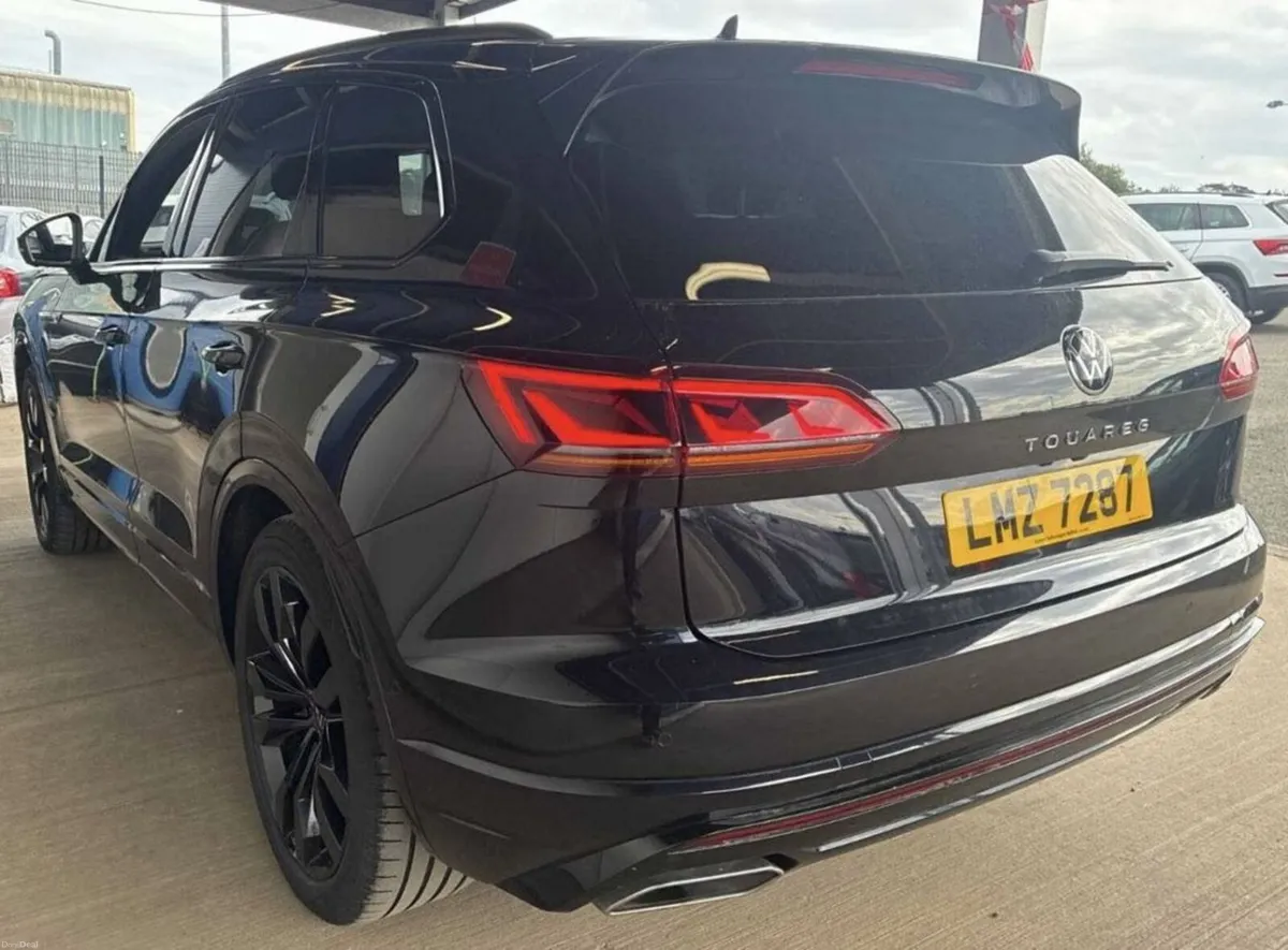 3.0 TDI V6 Black Edition SUV 5dr Diesel Tiptronic - Image 3