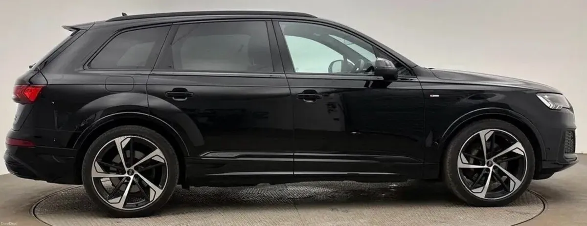 3.0 TDI V6 50 Black Edition SUV 5dr Diesel Tiptron - Image 4