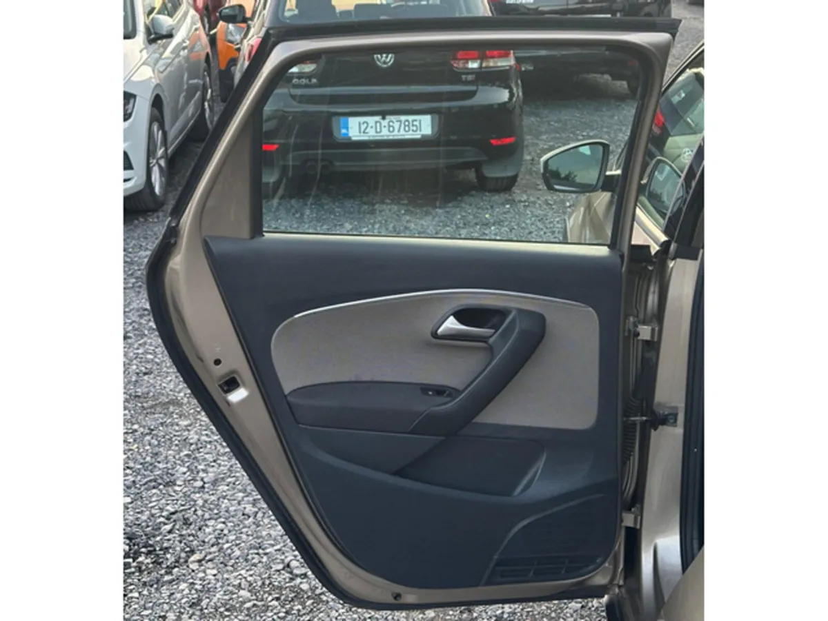 Volkswagen Polo Cross 1.2 Automatic Petrol Fresh I - Image 6
