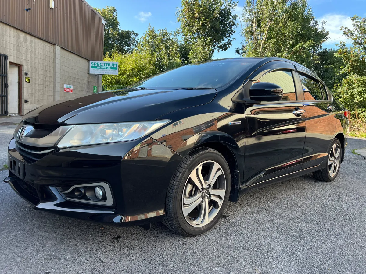 Honda Grace 1.5L Hybrid 2015 - Image 1