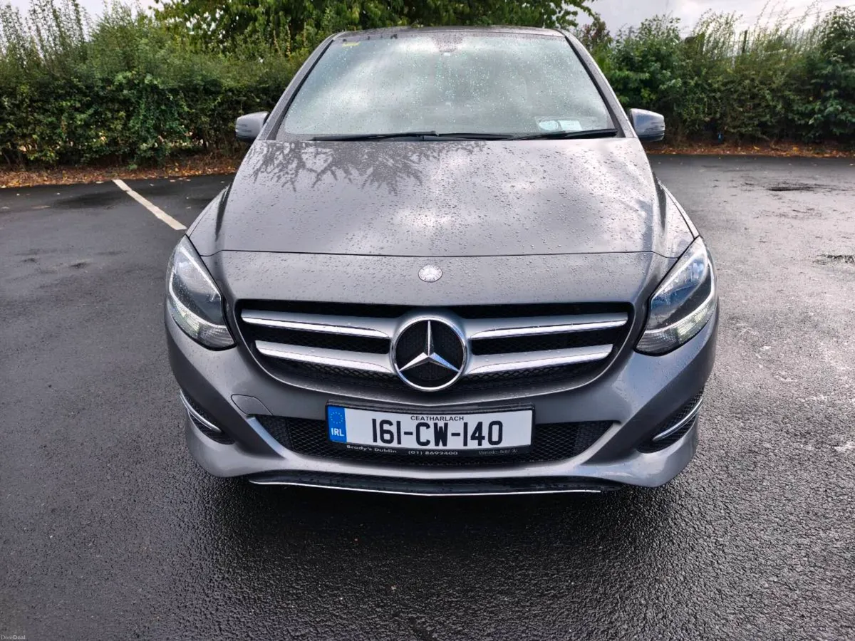 Mercedes 1.5 diesel auto New Nct low kilometers - Image 4