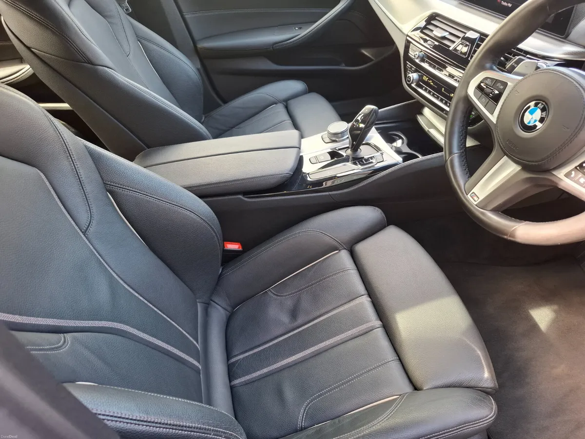 202 BMW 520D M SPORT - Image 5