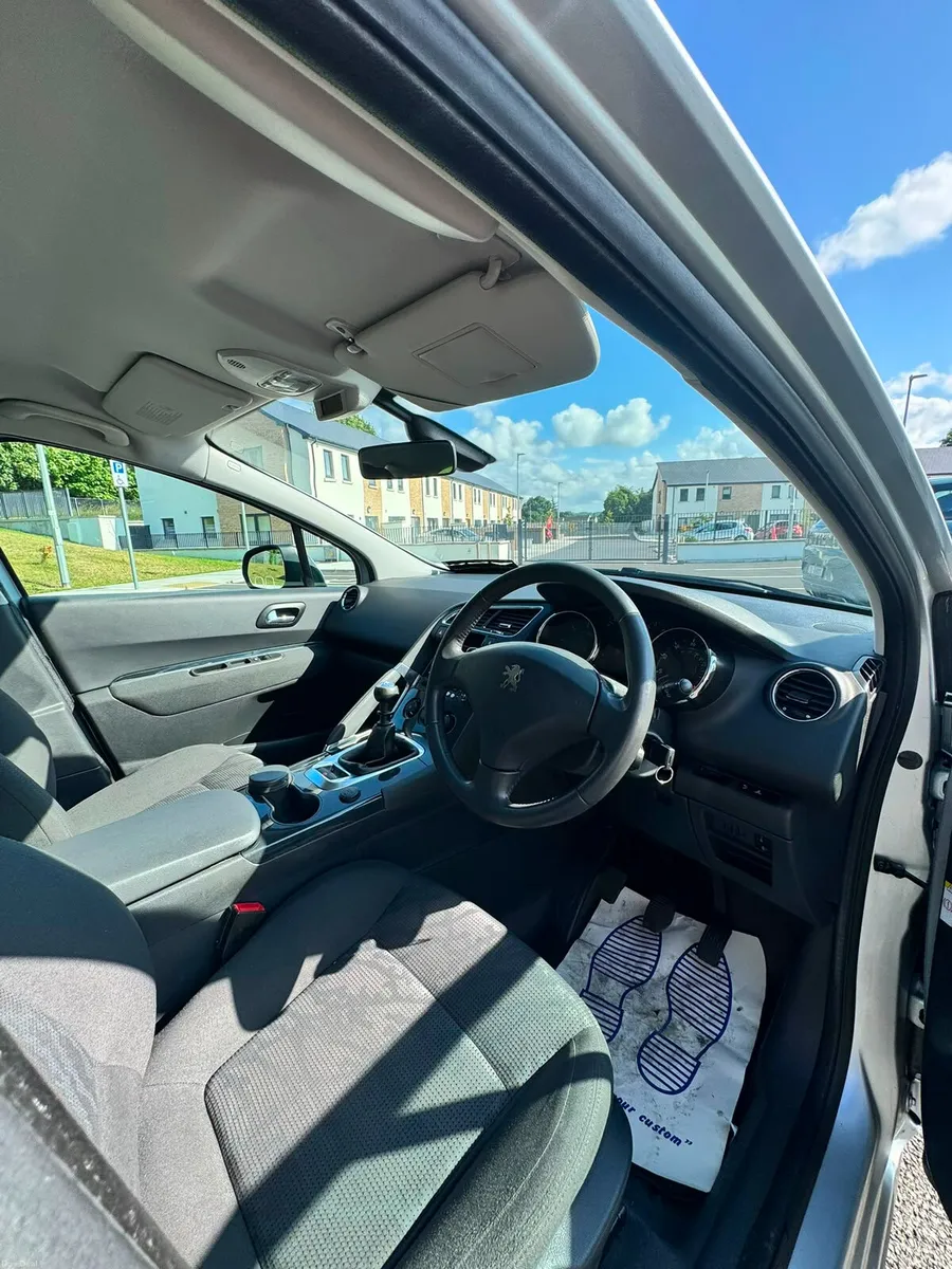 Peugeot 3008 2012 - Image 2