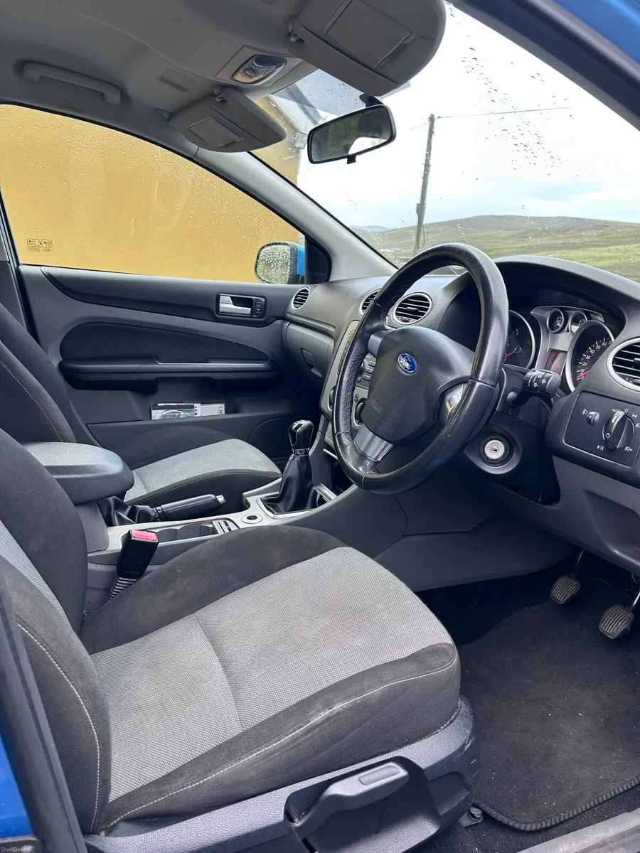 Ford Focus 2010 - Image 5