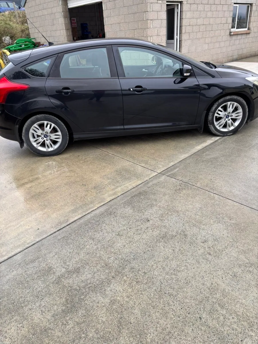 Ford focus - Image 5