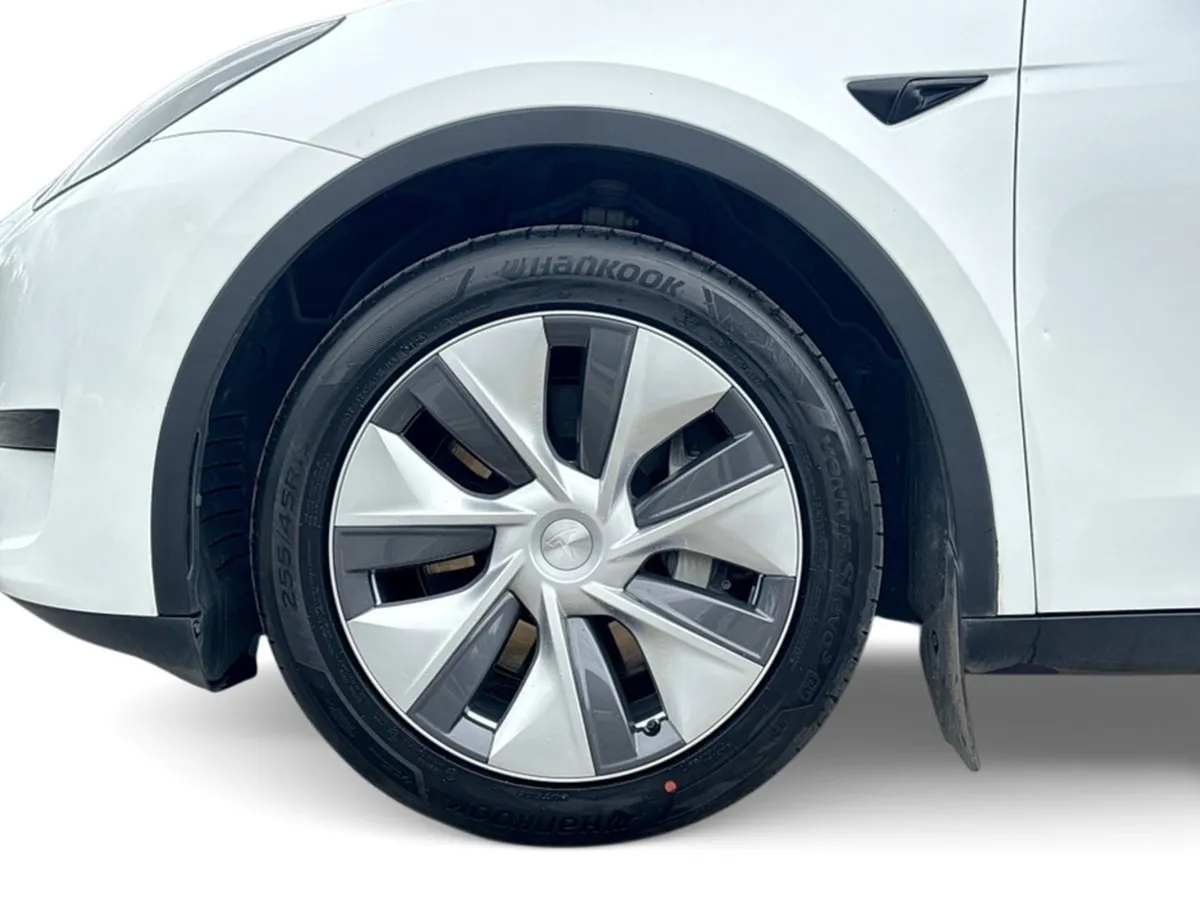 Tesla Model Y RWD - Image 4