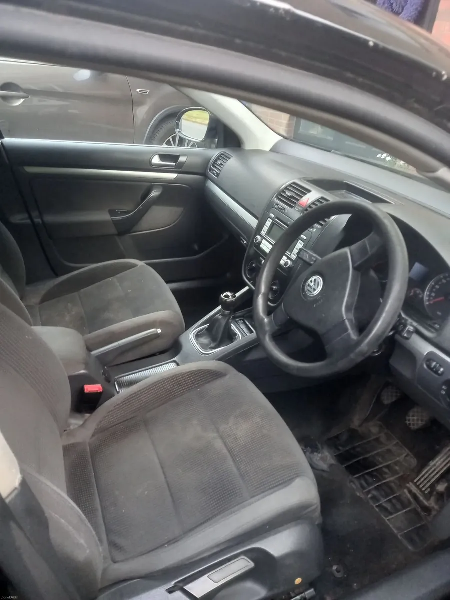 Volkswagen Jetta 2008 - Image 2
