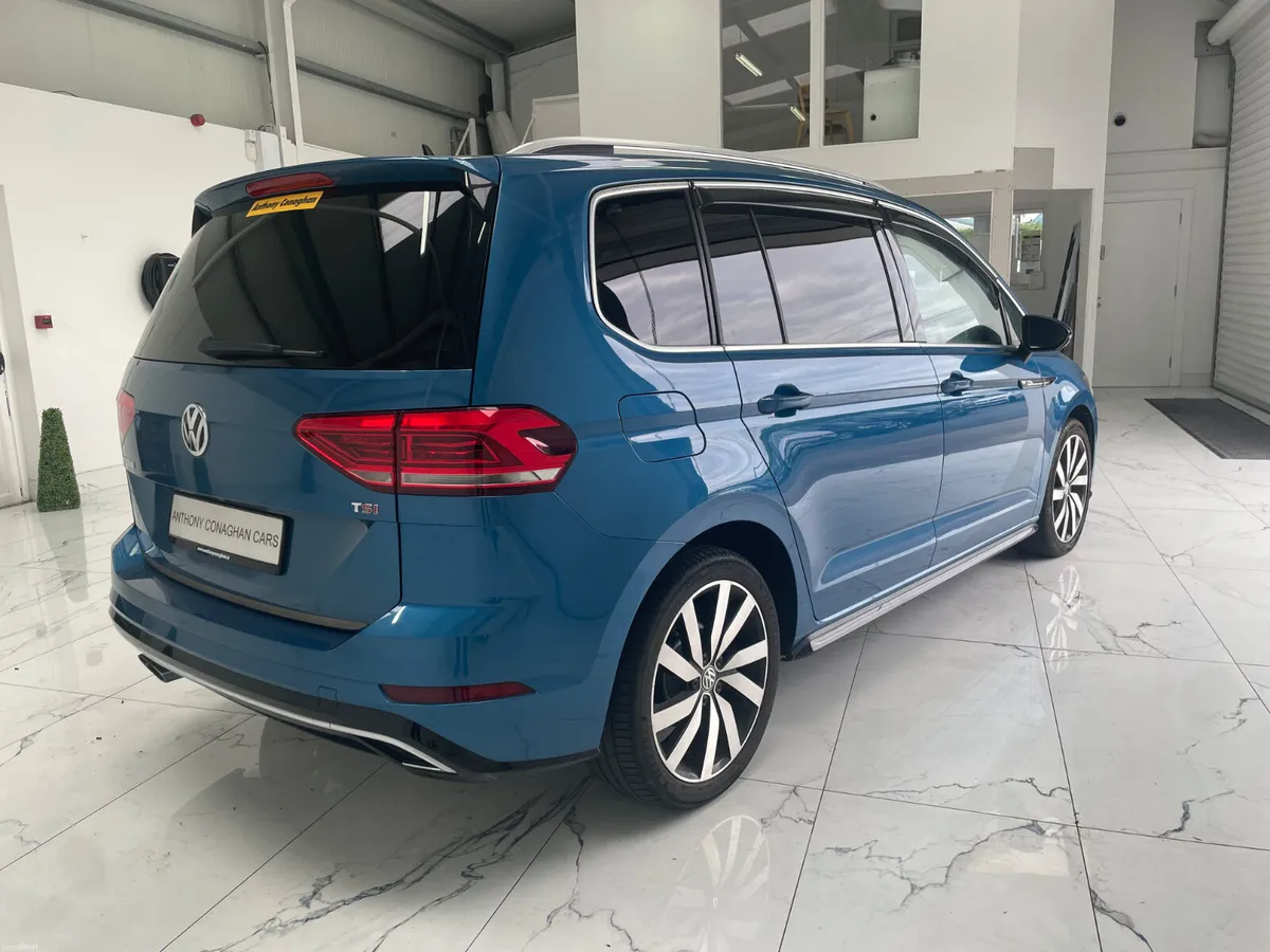 VOLKSWAGEN TOURAN 1.4 TSI R-LINE AUTO - Image 4