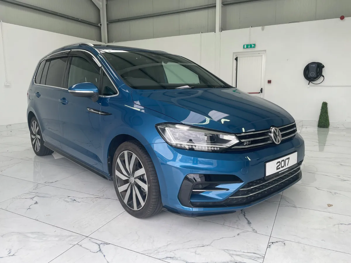VOLKSWAGEN TOURAN 1.4 TSI R-LINE AUTO - Image 2