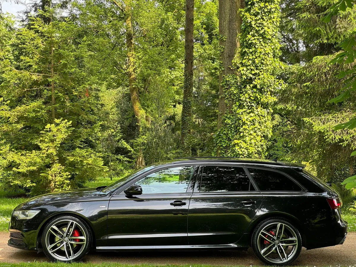 Audi A6 Estate Black S Line black edition - Image 4